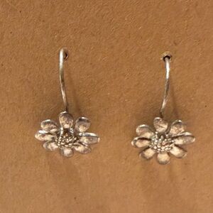 925 Sterling Silver Floral Earrings